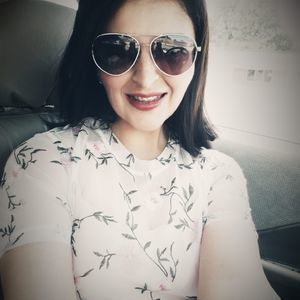 Meet your Posher, Isabelle